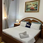 Apartment Og Golem (Tirana)