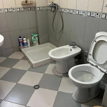 Golem Og Apartment Golem (Tirana)